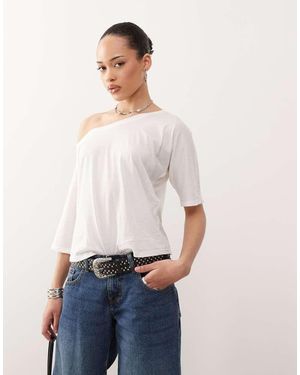 Motel Daman Off-Shoulder T-Shirt - White