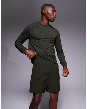 4505 Icon 7 Inch Quick Dry Training Cargo Shorts With Zip Pockets - Grey