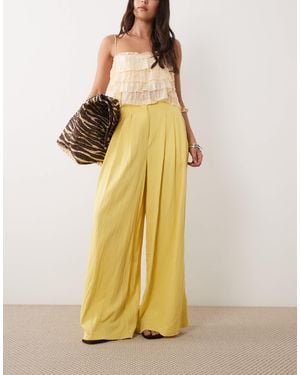 ASOS Tailored Floaty Skinny Waistband Triple Pleat Pants - Yellow