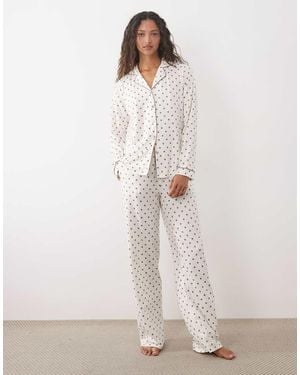 Threadbare Superzachte Pyjamaset Met Knoopsluiting En Stippenprint - Wit