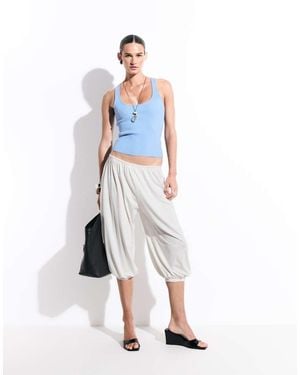 Weekday Pantalones Bloomer De Corte Balloon En Blanco Roto