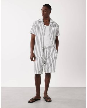 Brave Soul Co-Ord Textured Shorts - White