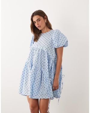 Ghospell Vestido Corto Claro Asimétrico Con Estampado De Lunares, Mangas Abullonadas Y Detalle De Cordón Ajustable De Sirsaca - Azul