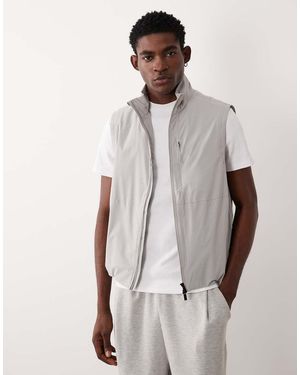 Mango Performance Light Weight Windproof Water Repellent Thermo-regulating Gilet - White