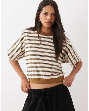 ASOS Gestreept T-Shirt Met Contrasterende Hals - Bruin
