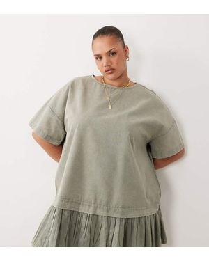 ASOS Vestido Corto Verde Estilo Camiseta Con Diseño Híbrido De Asos Design Curve - Gris
