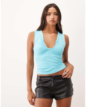 ASOS Polyamide Top Met U-Afwerking En Lage Ronde Hals - Blauw