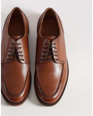 ASOS Lace Up Derby Shoes With Apron Detail - Brown