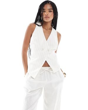 Stradivarius Open Back Tie Detail Waistcoat - White