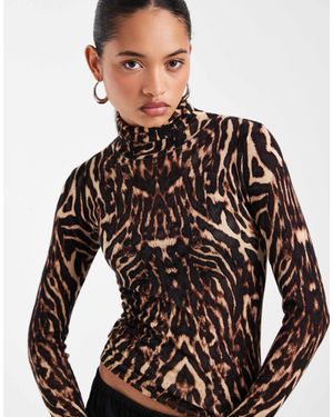 ASOS Top seconde peau en maille transparente à col roulé imprimé léopard - Marron