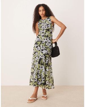 ASOS – maxikleid aus netzstoff mit sichtbaren nähten, dunklem hintergrund und abstraktem blumenmuster - Natur