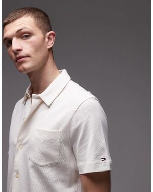 Tommy Hilfiger – kurzärmliges hemd aus offenmaschigem strick - Grau