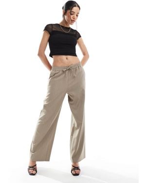 Miss Selfridge – locker geschnittene jogginghose - Braun