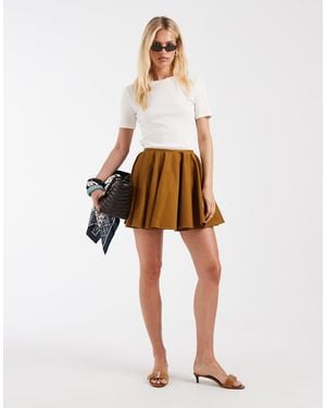 & Other Stories Minifalda Chocolate Plisada De Corte Skater - Blanco