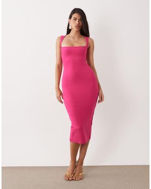 Ruched & Ready Vestido Largo Rosa Luminoso Moldeador De Estilo Bandage Con Escote Cuadrado De
