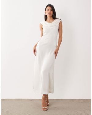 Vero Moda Sleeveless Satin Maxi Dress With Lace Detail - White