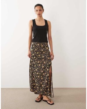 Miss Selfridge Falda Larga Marrón De Corte Al Bies Con Estampado Floral De Fibras Hiladas - Multicolor