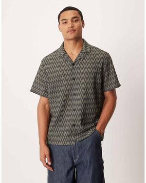 ASOS Camisa Negra Y Caqui Holgada Con Solapas De Croché De - Gris