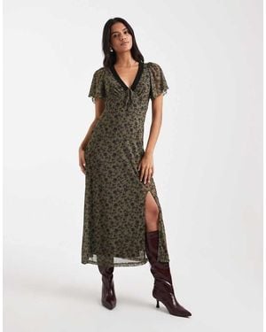 New Look Ditsy Floral Mesh Midi Tea Dress - Green