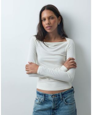 Mango T-shirt mit eckigem ausschnitt und langen ärmeln - Grau