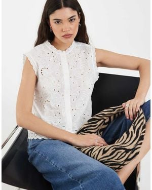 Vero Moda Sleeveless Broderie Button Front Blouse With Scallop Edge - White