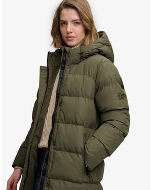 Superdry Mittellange pufferjacke mit kapuze - Grün
