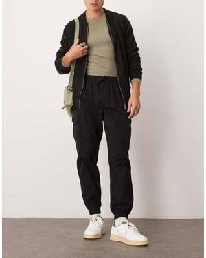 New Look Pantaloni Cargo Neri Con Fondo Elasticizzato - Nero