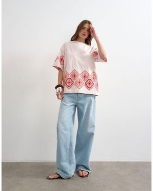 TOPSHOP Embroidered Contrast Cut Out Oversized T-shirt - White