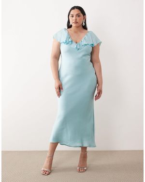 Pretty Lavish Curve Robe longueur mollet en jacquard à volants - poudré - Bleu