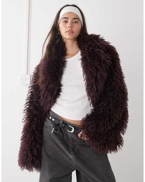 Monki Oversized Short shaggy Faux Fur Coat With Collar Detail - Black