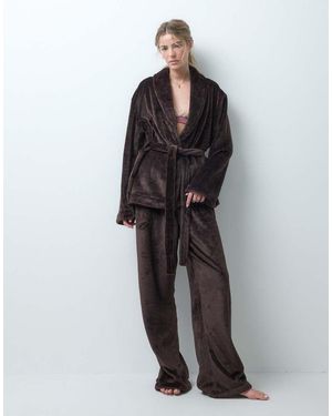 Loungeable Conjunto De Bata Cruzada Con Lazo Y Pantalón En Chocolate - Marrón