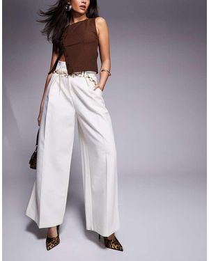 River Island Pantaloni A Vita Alta Con Fondo Ampio Color Crema - Viola