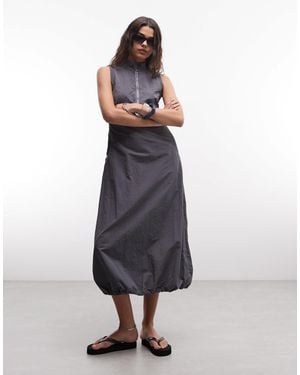 Collusion Robe mi-longue en tissu technique à col montant - Bleu