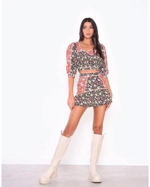 Glamorous Floral Print Mini Skirt - White