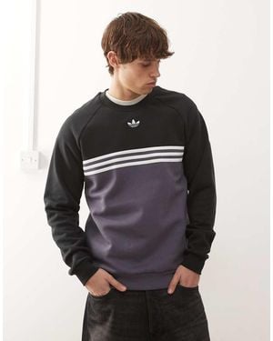 adidas Originals Chest Stripes Crewneck Sweatshirt - Grey
