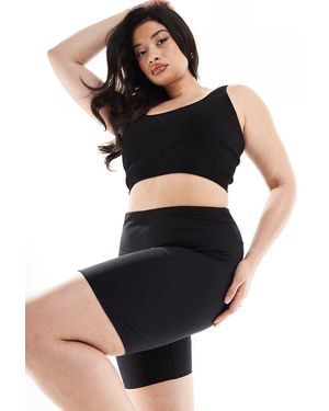 4505 Leggings Cortos De 20 Cm Negros De Tejido Suave Icon De Curve