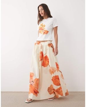 Never Fully Dressed Falda Larga Naranja De Corte Amplio Con Estampado Floral De Algodón