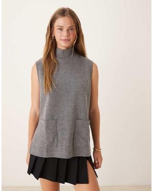 ASOS Top Senza Maniche Squadrato Morbido Con Collo Alto Color Antracite Mélange - Grigio