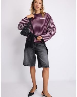 Stradivarius Langärmliges gestreiftes t-shirt mit slogan - Lila