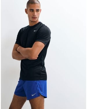 Nike Nike Stride Aerofit 5-inch Shorts - Blue