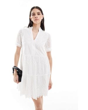 Y.A.S Y.a.s - robe courte en broderie anglaise avec col v - Blanc