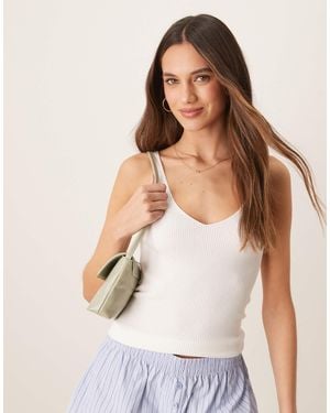 Vila Knitted Rib V Neck Vest - White