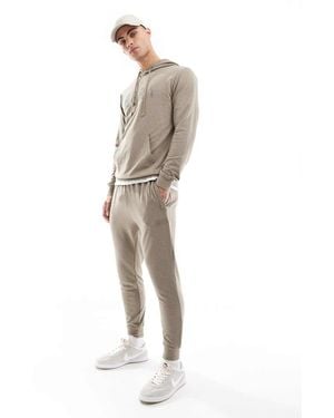 HERA Focus Tapered Sweatpant - White