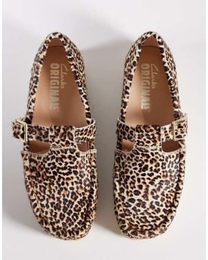 Clarks Wallabee T Bar - Bruin