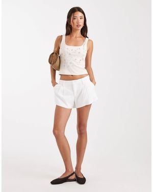 Hollister Low Rise Linen Tailored Shorts - White