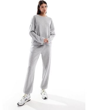 Vero Moda Oversized Cuffed jogger Co-ord - White