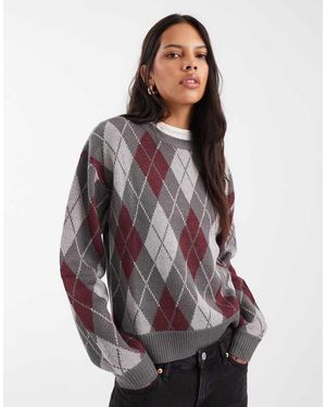 Noisy May Jersey De Punto Boxy Con Cuello Redondo En Burdeos Y Rombos Grises-Rojo - Marrón