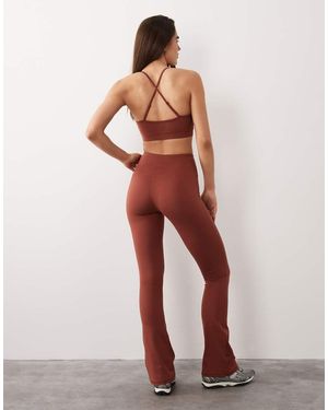 4505 Leggings Para Yoga De Corte Slim Acampanado Y Talle Alto De Tejido Suave Icon De - Rojo