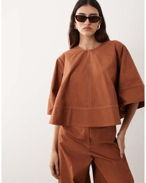 ARRANGE Top Met Naaddetail - Bruin
