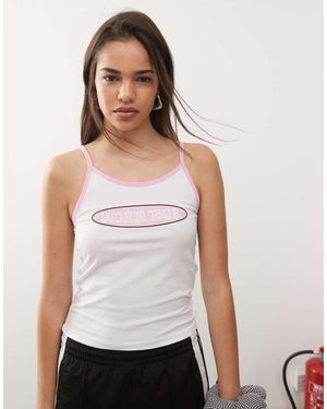 Noisy May Contrast Trim Cami Top With World Tour Print - White